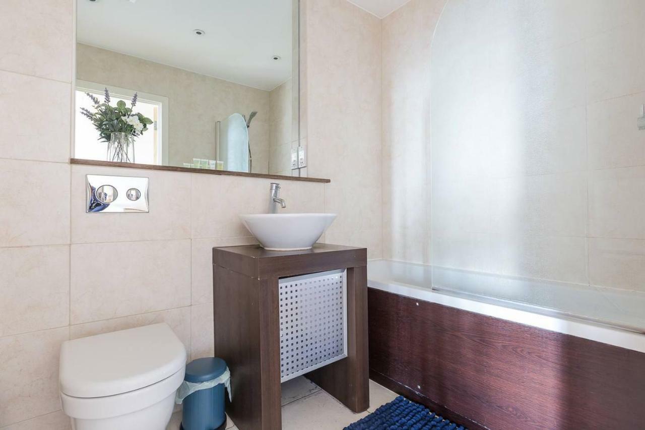 Modern 1 Bedroom Apartment In E1 With Great Views Λονδίνο Εξωτερικό φωτογραφία