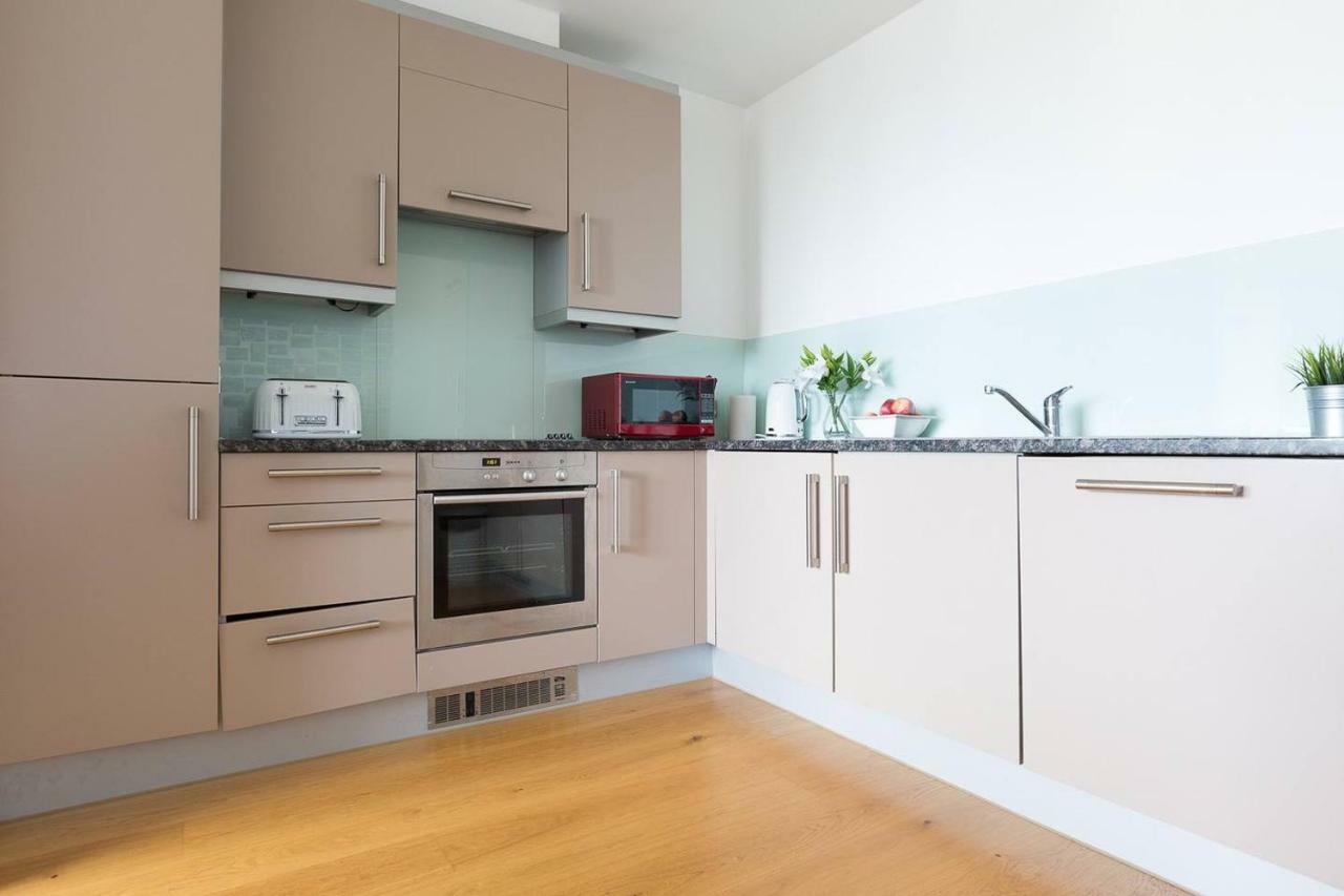 Modern 1 Bedroom Apartment In E1 With Great Views Λονδίνο Εξωτερικό φωτογραφία